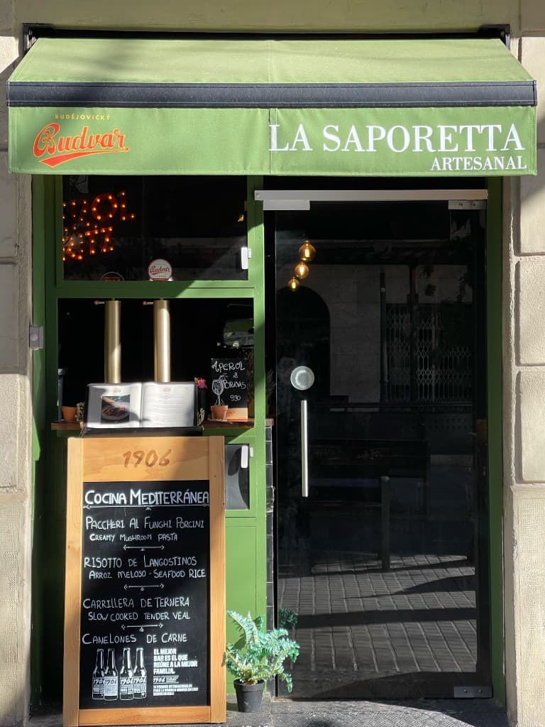 La Saporetta facade on Gaudi Avenue